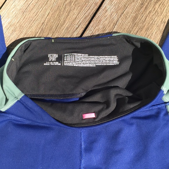 Victoria's Secret Total Knockout Workout Tights SM - Picture 2 of 5